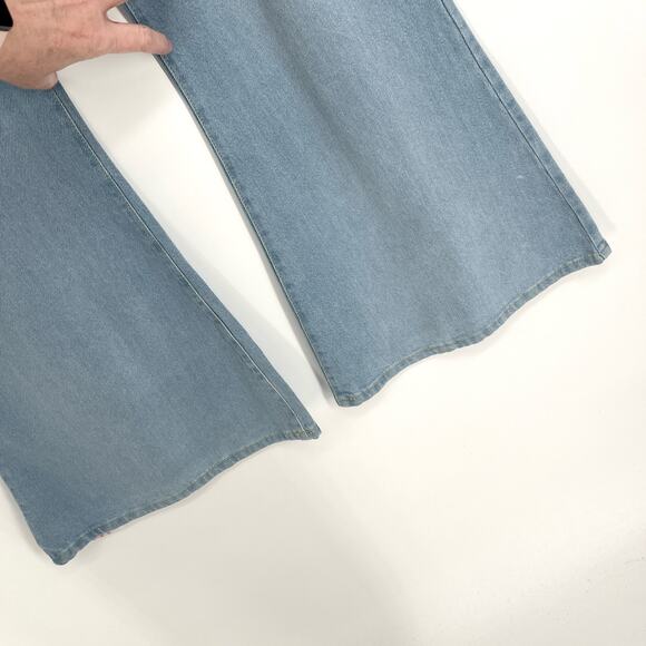 Paris Blues Juniors Frayed Waist Denim Bellbottom Flare Jeans SZ 19 Light Blue - Picture 3 of 9